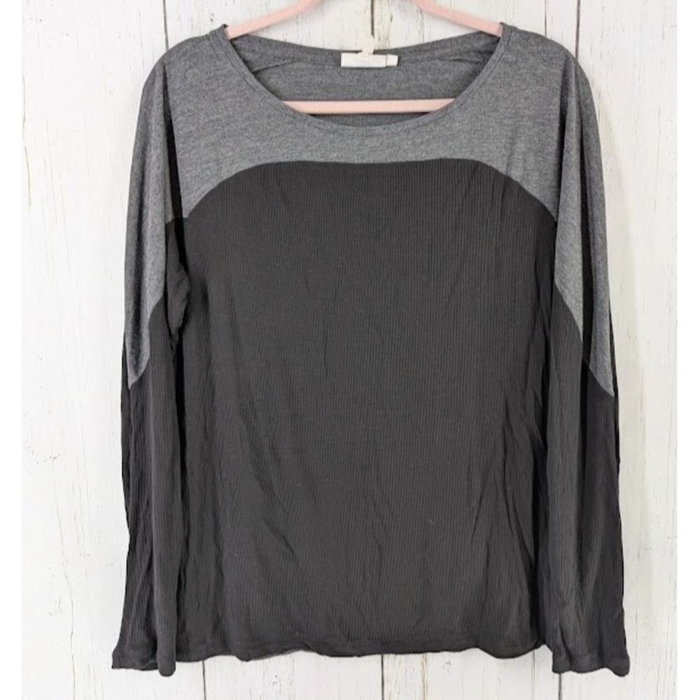 Simply Vera Wang Size Medium Womens Gray Black Ribbed Long Sleeve Top